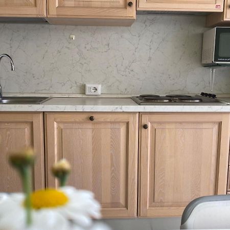 Ferretti Residence Garda Palace Пескиера дел Гарда Екстериор снимка