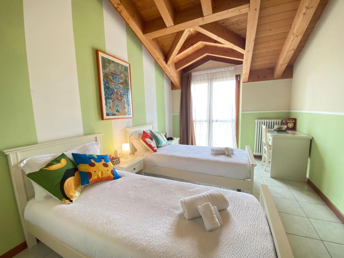 Ferretti Residence Garda Palace Пескиера дел Гарда Екстериор снимка