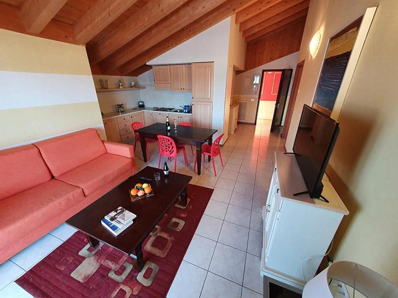 Ferretti Residence Garda Palace Пескиера дел Гарда Екстериор снимка